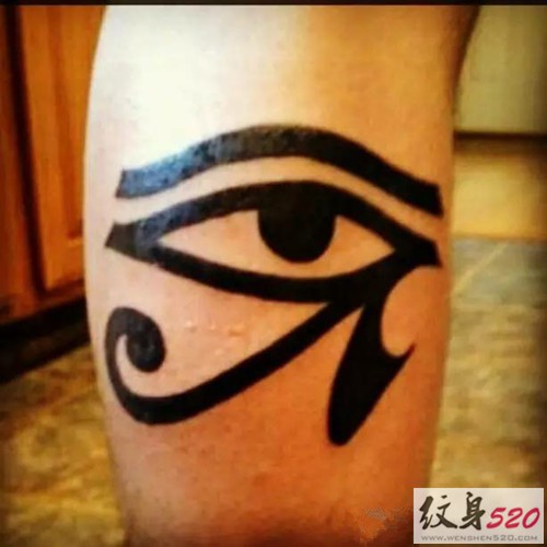 神秘的荷鲁斯之眼纹身