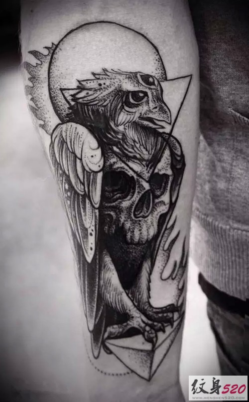 美女纹身师 Alex Tabuns 的时尚纹身作品