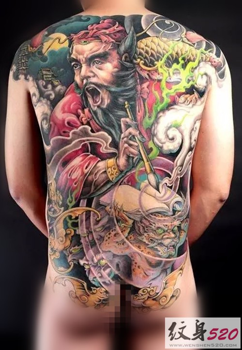 霸气侧漏的满背钟馗纹身
