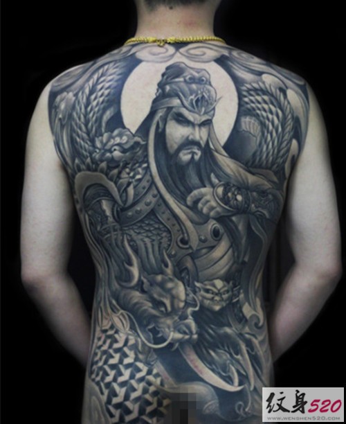大气的满背关羽纹身