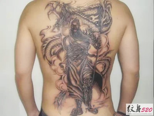 大气的满背关羽纹身