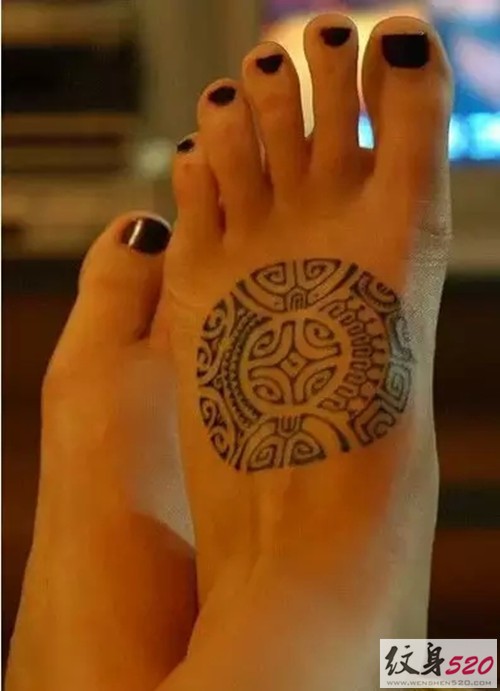 极具特色的圆形纹身图案