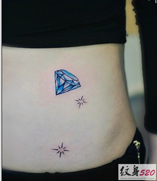 闪耀夺目的钻石纹身