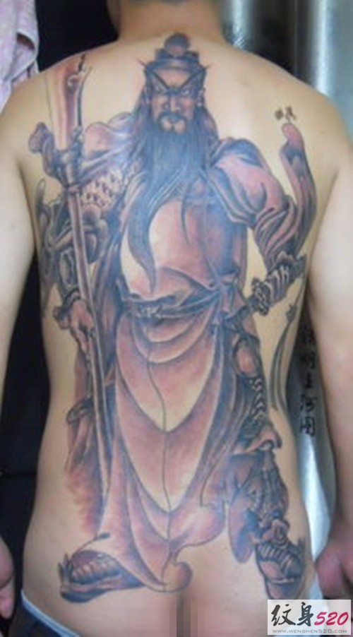 背部大气的关二爷纹身
