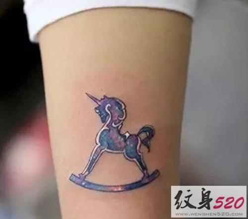 男生也能来个小清新纹身