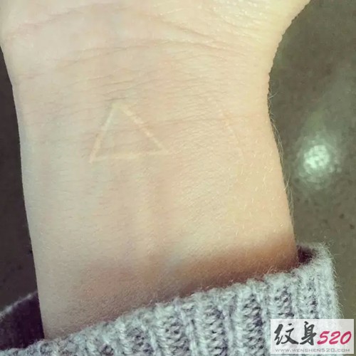 手腕个性隐形纹身图案大全