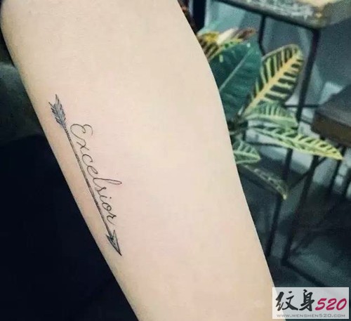 简单却不单调的英文纹身