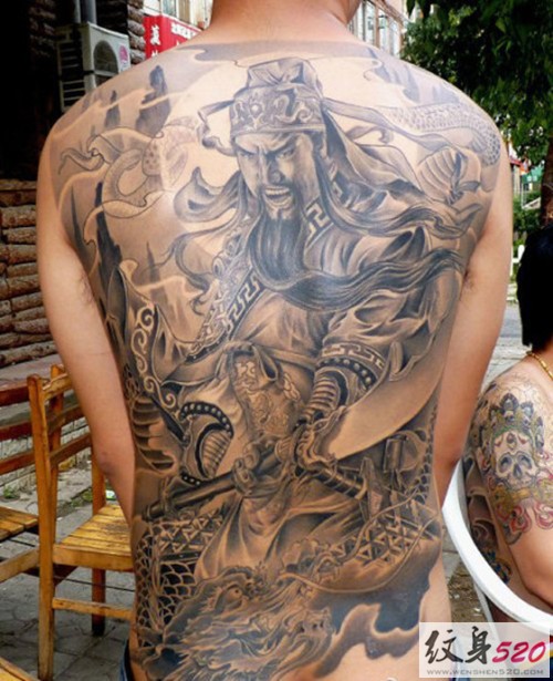 满背纹身之霸气的关二爷