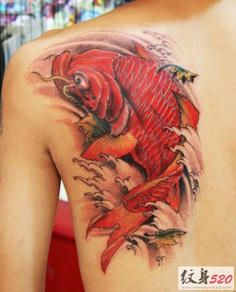 背部经典锦鲤纹身图案大全
