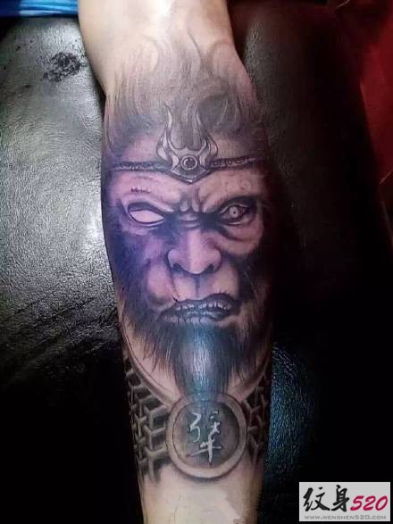 斗战圣佛孙悟空时尚霸气的手臂纹身