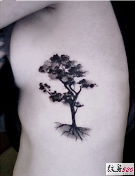 超有意境的生命之树纹身