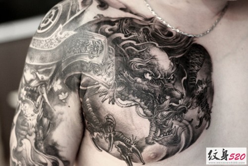 时尚霸气的龙半甲纹身图案