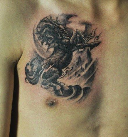 型男前胸帅气典型的黑灰麒麟纹身图案