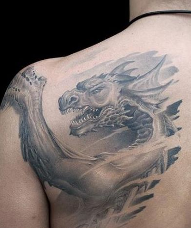 肩背一款欧美龙纹身图案