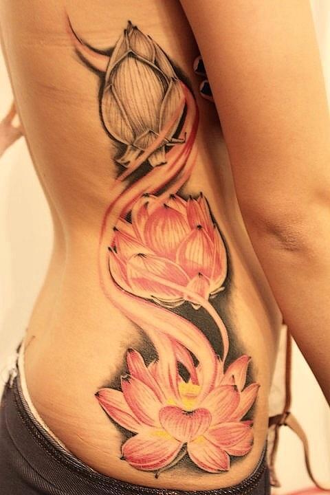 腰部好看的莲花纹身图案