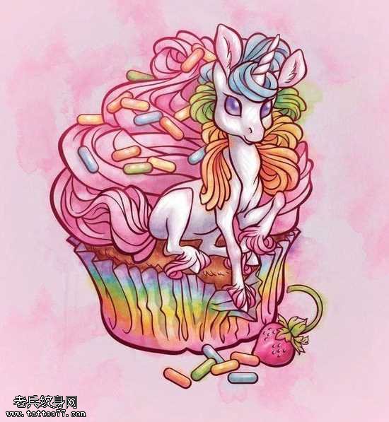 手稿冰淇淋独角兽纹身图案