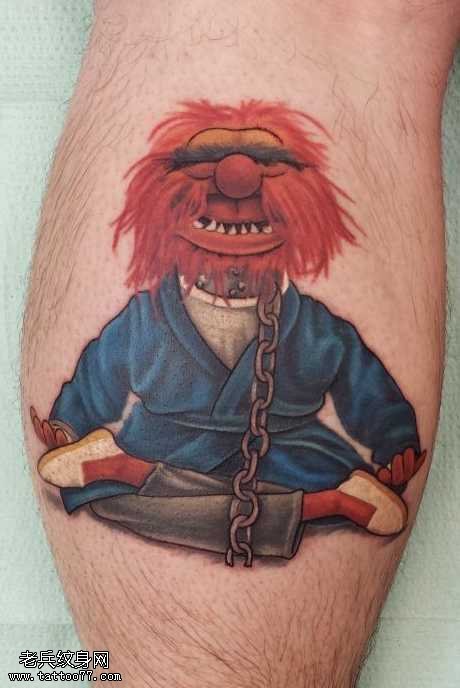 腿部小丑纹身图案