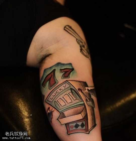 胳膊卡通游戏机纹身图案缩略频道推荐图