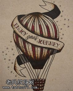 手稿彩色轻气球纹身图案