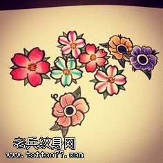 手稿彩绘樱花纹身图案