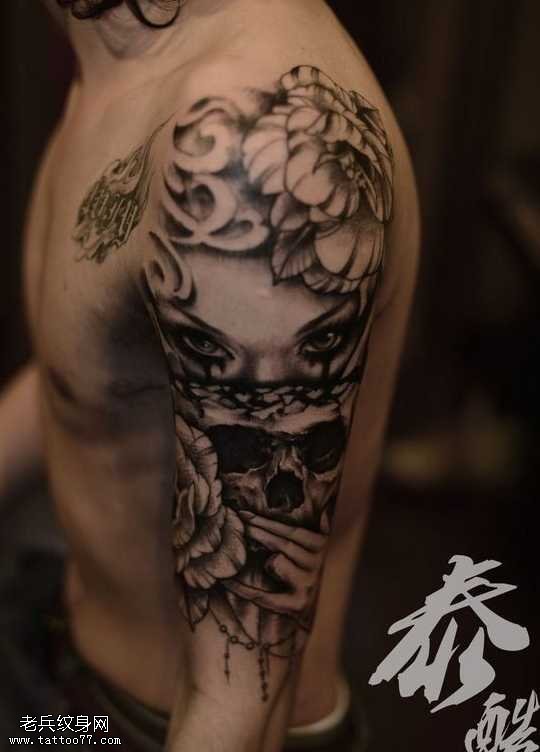 胳膊美女骷髅头纹身图案