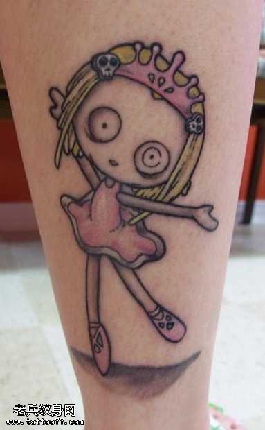 腿部卡通木偶纹身图案