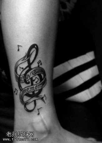 腿部乐符纹身图案