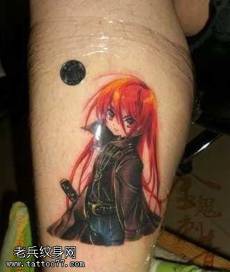 腿部娃娃卡通纹身图案