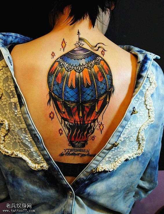 自由翱翔热气球纹身图案