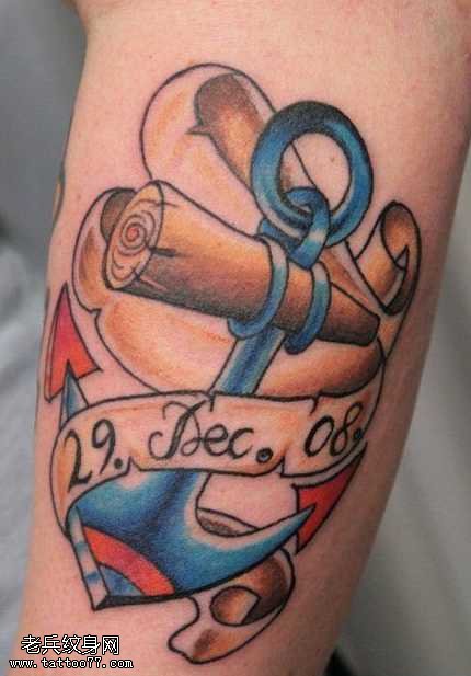 手稿时尚的船锚纹身图案