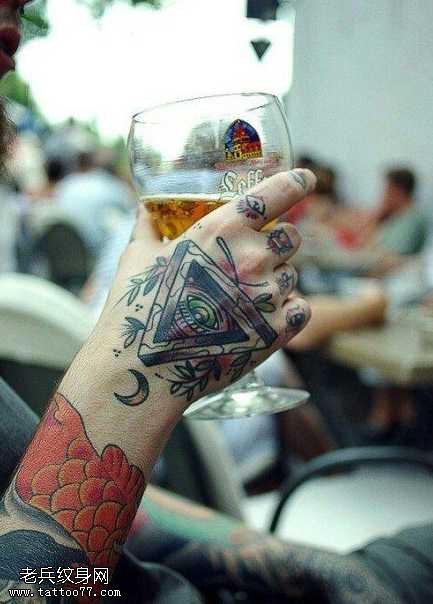 手稿全视之眼纹身图案