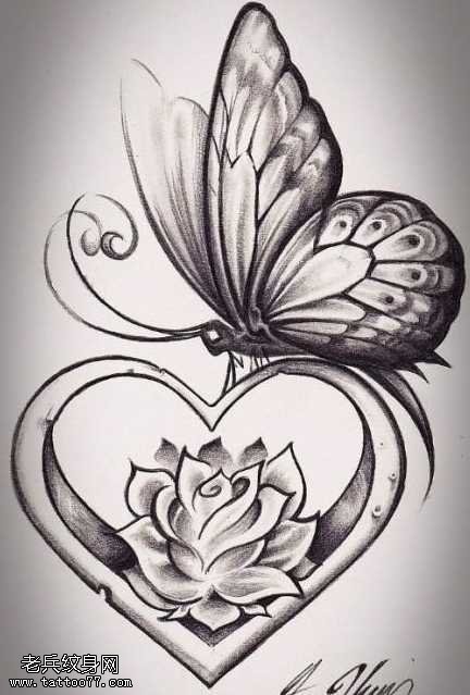 手稿蝴蝶爱心纹身图案