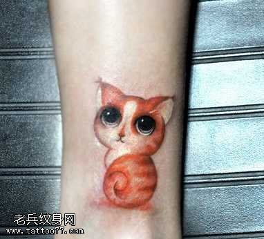 腿部超萌的猫咪纹身图案