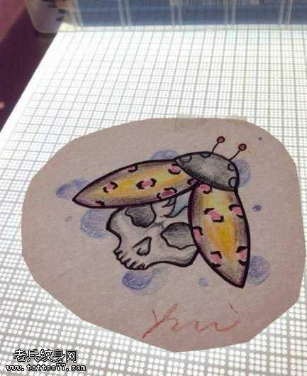 骷髅君纹身图案