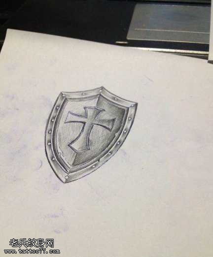 手稿十字架纹身图案