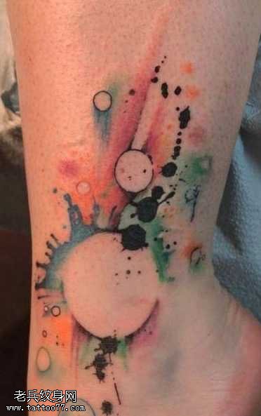 腿部水滴纹身图案缩略频道推荐图