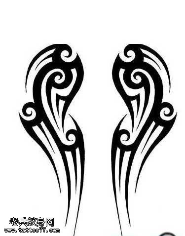 手稿满背的图腾翅膀纹身图案