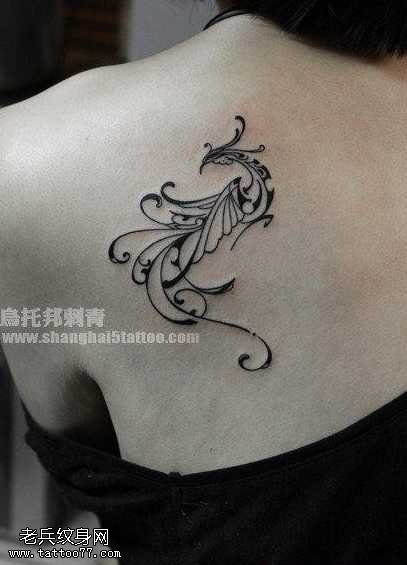 肩背好看的图腾凤凰纹身图案