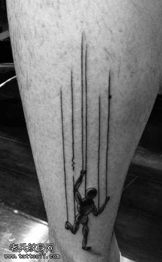 腿部潮流经典的木偶纹身图案
