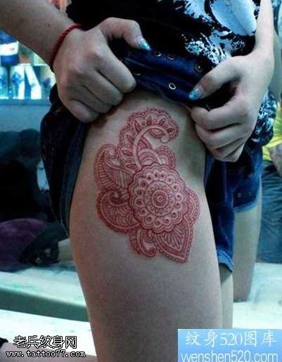 腿部印度风格图腾纹身图案