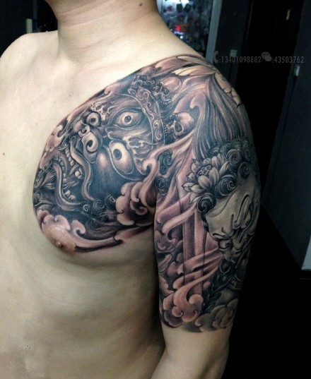 不动明王经典半甲纹身