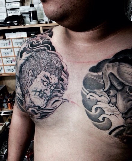 不动明王经典半甲纹身