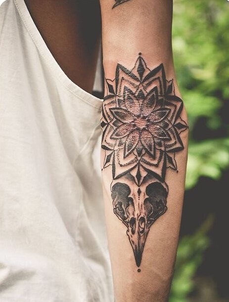 精致漂亮的手臂梵花纹身图案