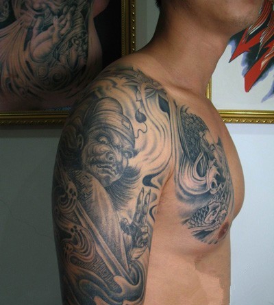 伏魔钟馗人物半甲纹身