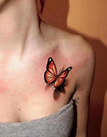 性感又唯美胸部翩翩起舞的蝴蝶纹身图案大全