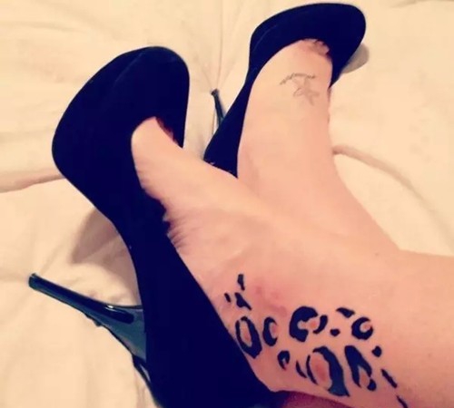 性感野性的豹纹妹子