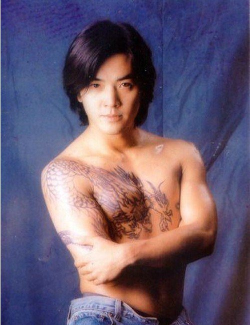 古惑仔陈浩南过肩龙纹身