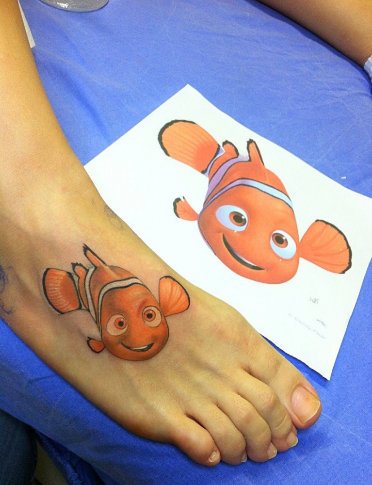 小丑鱼尼莫纹身图案Nemo tattoo