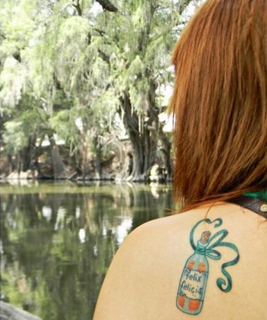 女孩子漂流瓶纹身图案