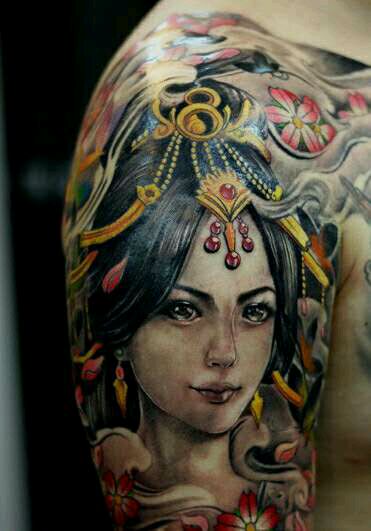 手臂古典美女头像纹身图案